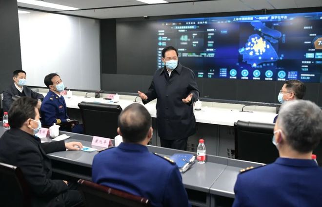 市領導深入檢查春節期間城市保障與信息系統運維工作，確保節日安全平穩運行